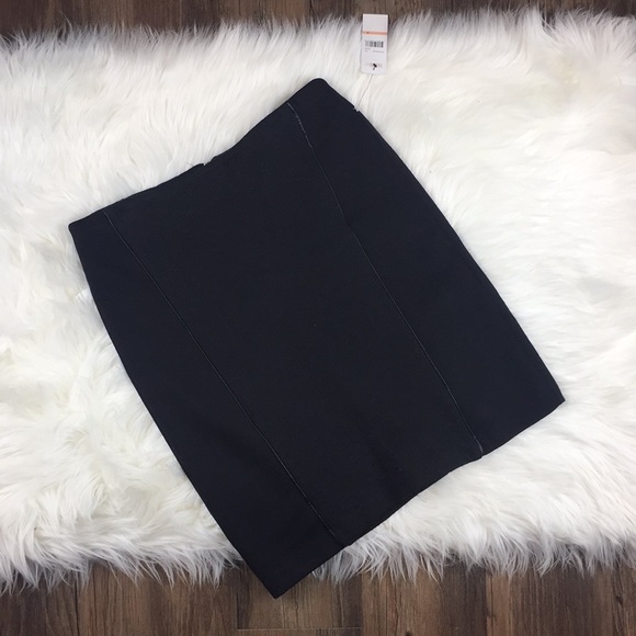 Laundry by Shelli Segal Mixed Panel Fabric Skirt 2 - Picture 3 of 8